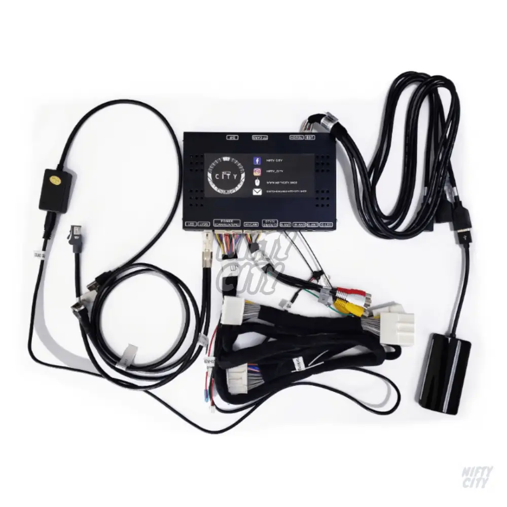 Mercedes AMG GT 2015-2020 Apple CarPlay & Android Auto OEM Integration - Nifty City